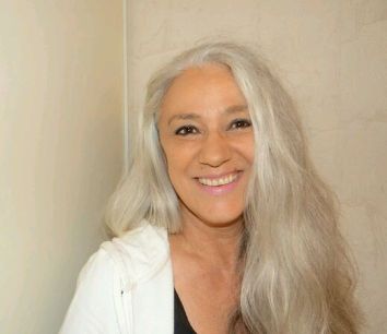 Soins cheveux gris, soins cheveux blancs, soins cheveux poivres et sels, soins cheveux matures