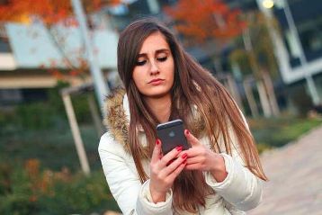 effet smartphone beauté, effet tablette beauté, effet portable beauté, effet téléphone beauté, smartphone et beauté, smartphone et santé, effet selfies beauté, selfies et beauté