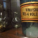 vinaigre des 4 voleurs, bienfaits vinaigre des 4 voleurs, recette vinaigre des 4 voleurs